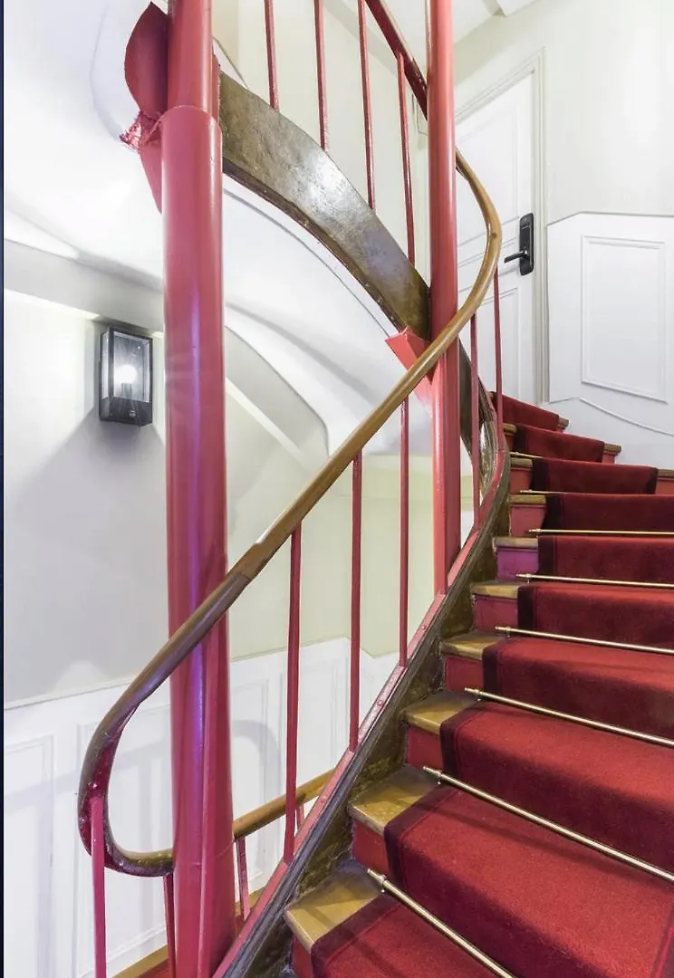 Apartment Home Suite Home Grands Boulevards 11 Paris France