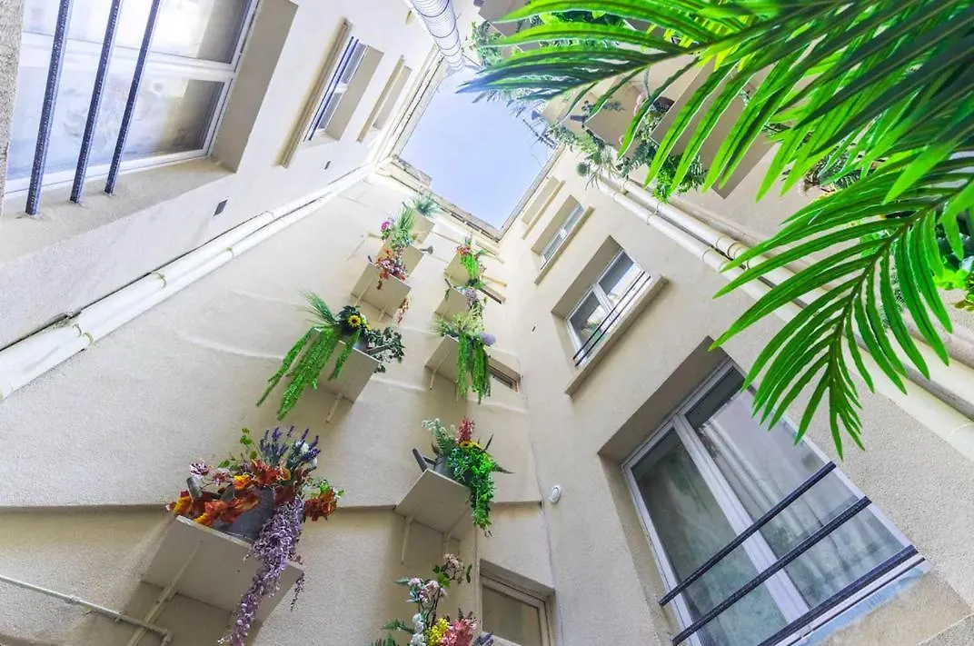 Home Suite Home Grands Boulevards 11 Paris 0*,